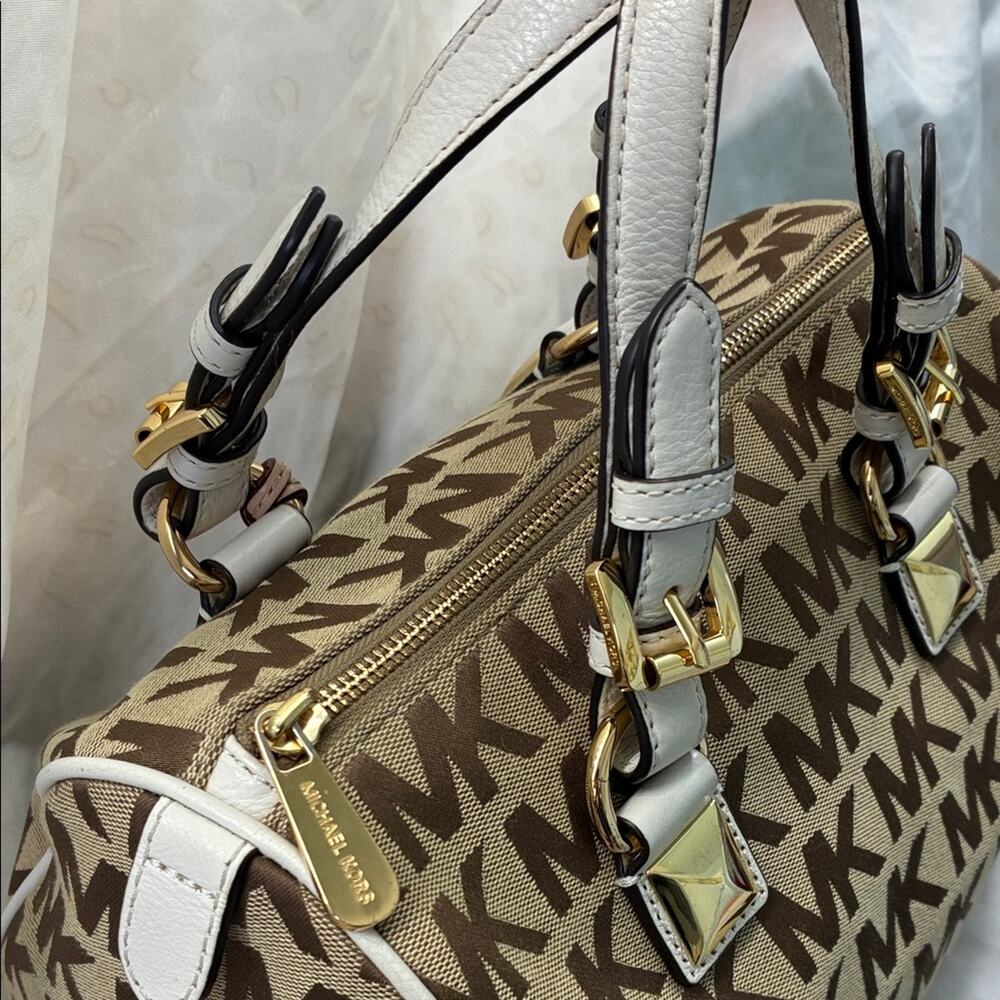 Michael Kors Grayson Monogram Handbag - Picture 7 of 9